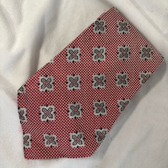 Giant Panda Other - Vintage 100% Pure Chinese Silk Red Patterned Men's Tie Giant Panda One Size